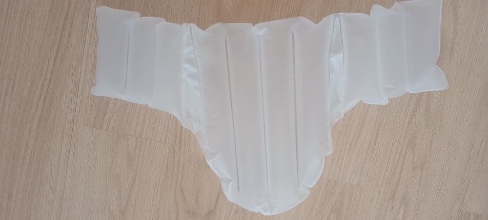 Redutor almofadado IKEA para cadeira refeição bebe