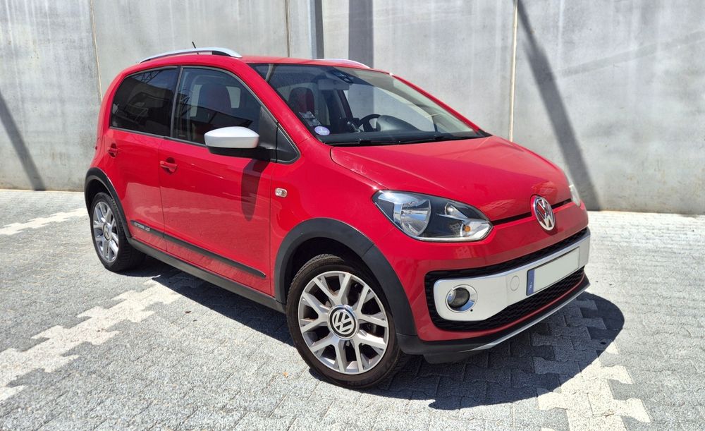 VW Cross UP! 1.0 75 hp Full Extras