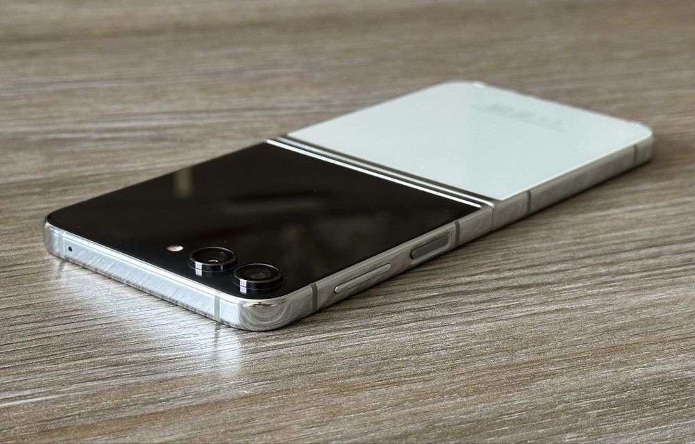 Samsung Galaxy Flip 5 8/256 Mint