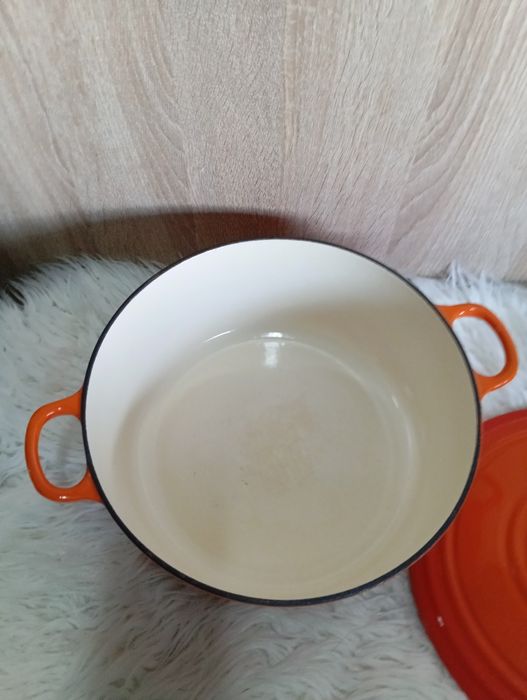 Żeliwny garnek średnica 26cm.