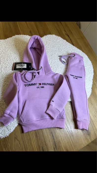 Dzieciece dresy Tommy Hilfilger