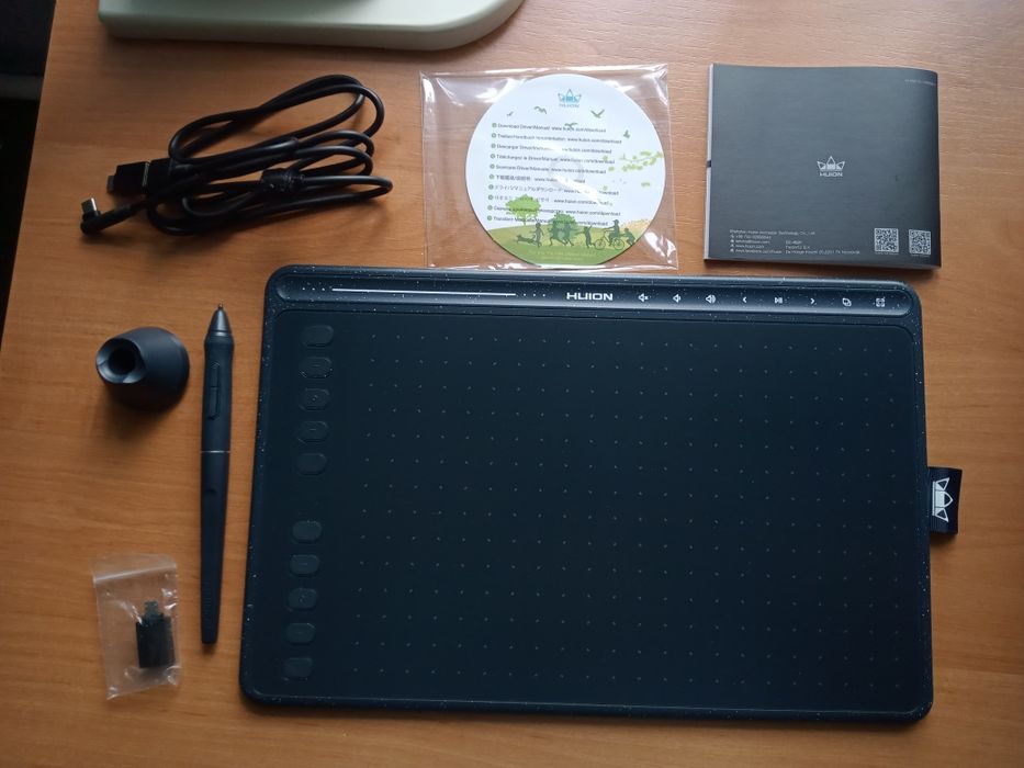 Графічний планшет Huion HS611