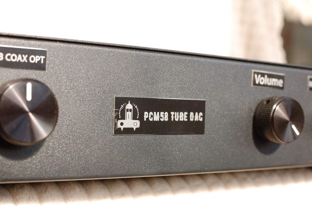 ЦАП мультибітний і ламповий Schiit Modi Multibit / R2R Tube HI-RES DAC