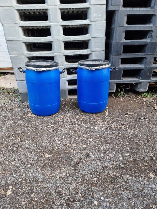 Barricas de 50 litros e bidons 30litros e de 65litross