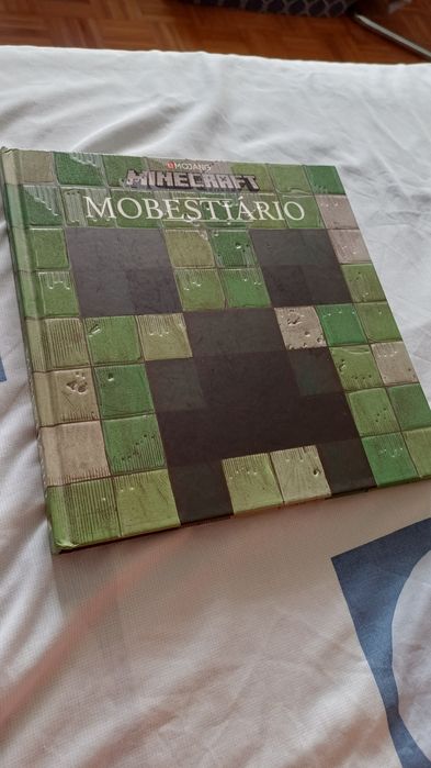 Livro Minecraft Mobestiario  Mojang