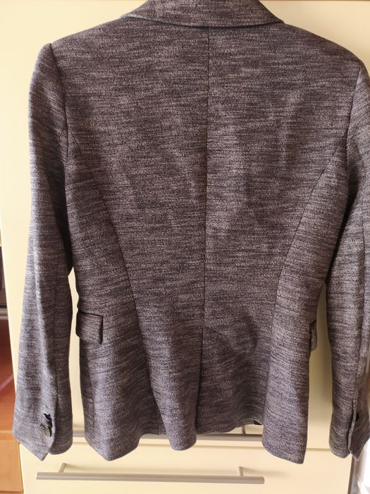 Продам 2 піджаки на ріст 146-152