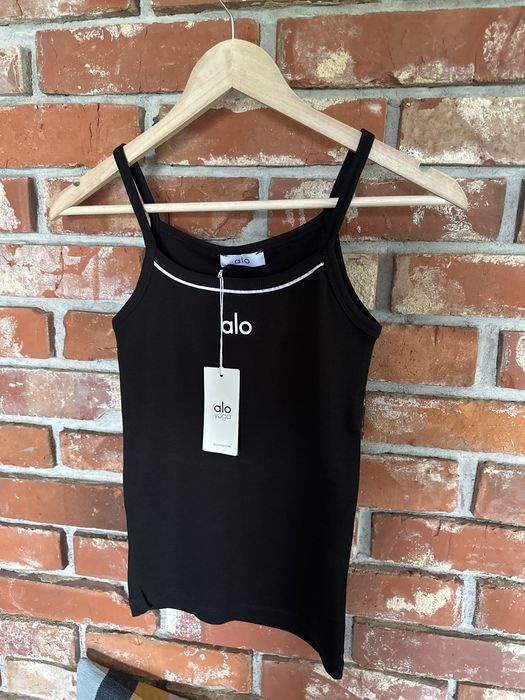 Top czarny Alo Yoga roz.M, prążek