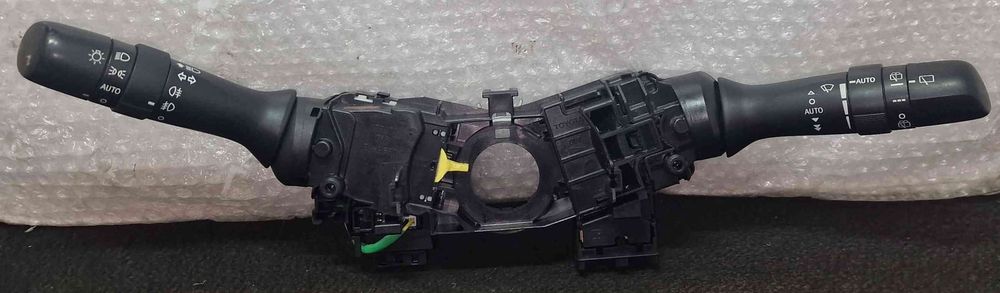 Conjunto / Manetes de Luzes e Limpa Vidros 17F373 - TOYOTA AVENSIS Combi