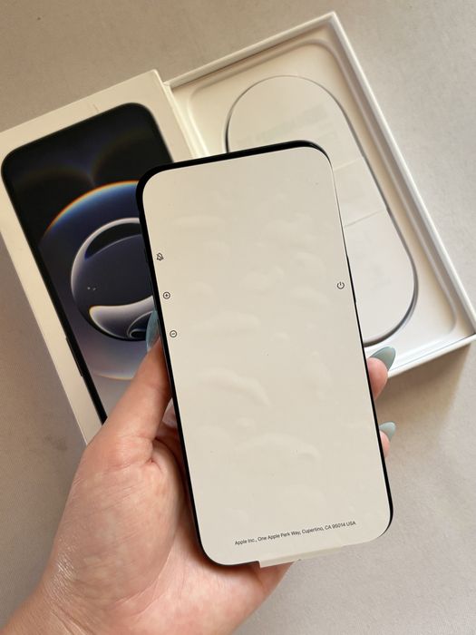 iPhone 16e 128 GB
