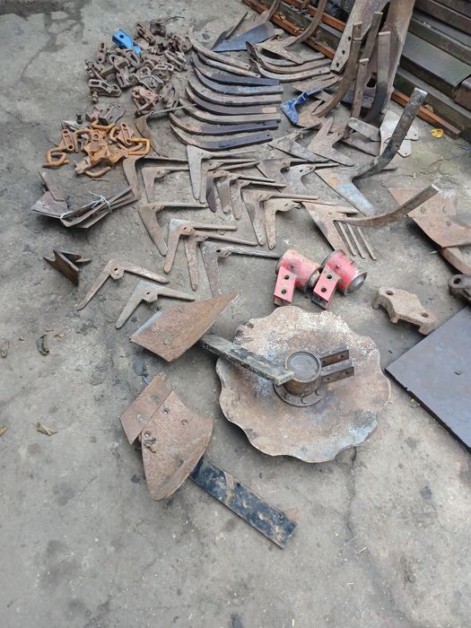 Лапи культиватори передплужники кріплення