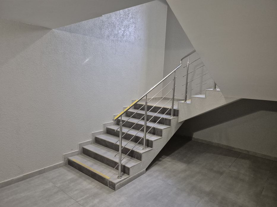 Продаж двох кімнатной квартири Росвигово.