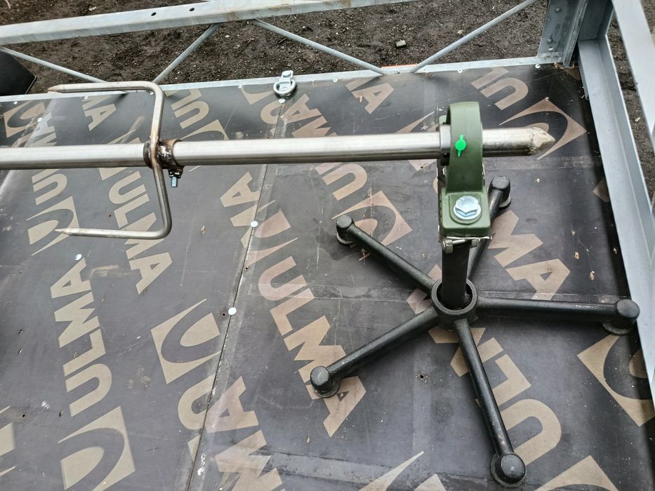 Rożen, Rożno, Grill obrotowy elektryczny pieczone prosię