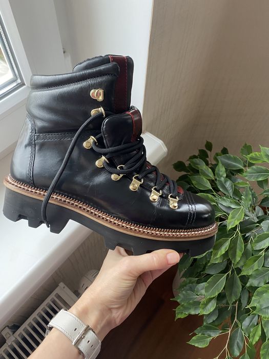 Черевики в стилі furla