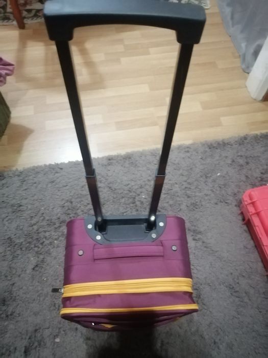 Duas malas de 11 kg troley
