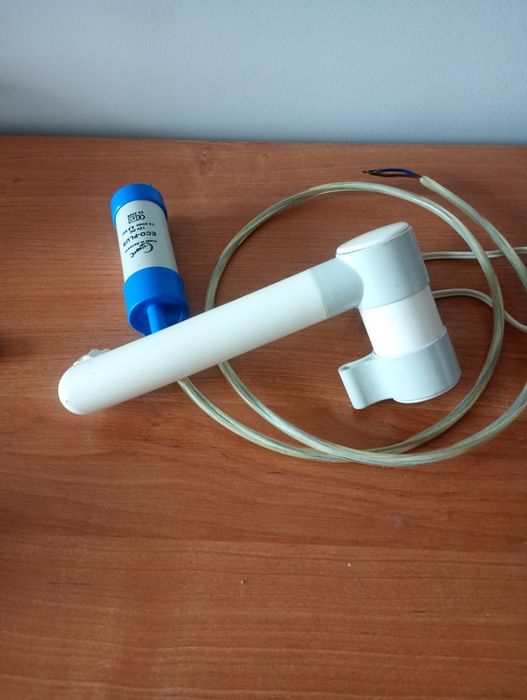 Kran  12 v z pompką
