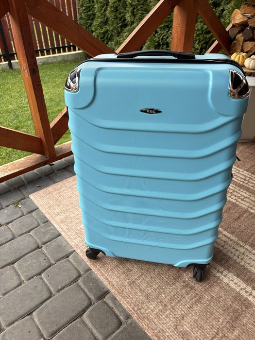 Duża walizka 66L RGL XXL, na kółkakach idealna