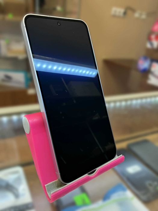 Samsung galaxy s24 fe w idealnym stanie