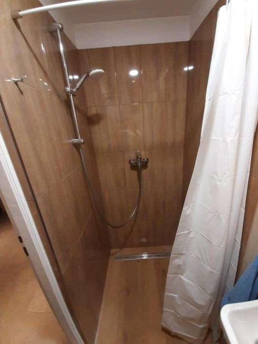 Wynajmę pokoje noclegi kwatery dla firm osiedle Michelin