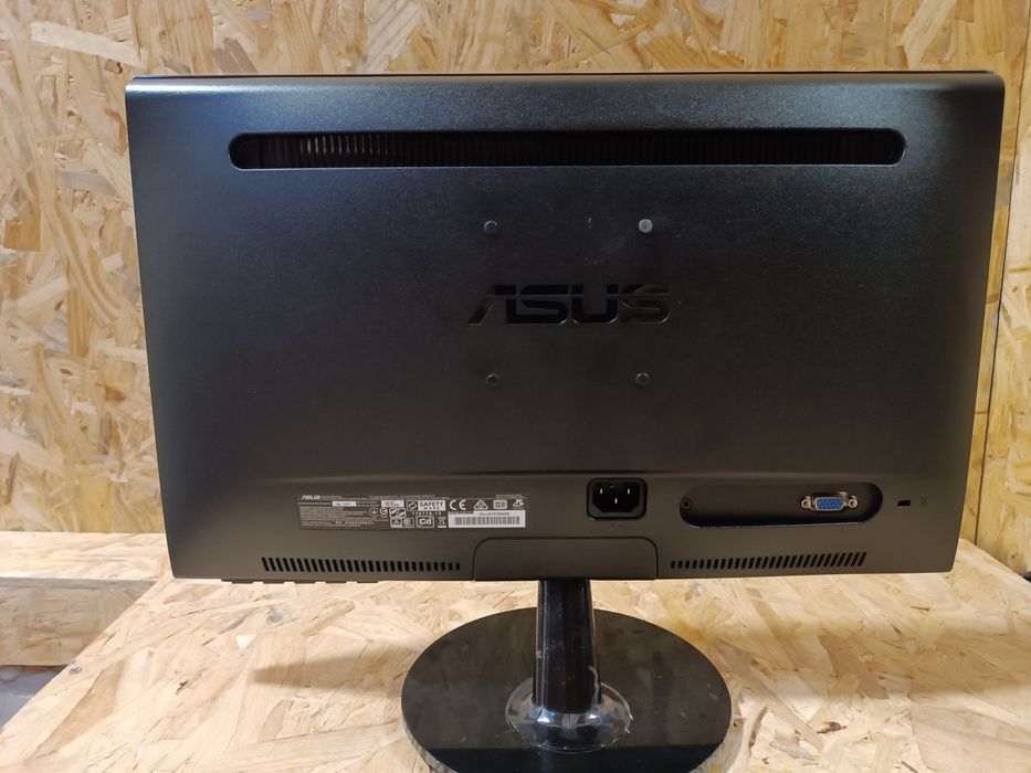 Monitor ASUS VS197 LCD LED 18.5" – Como Novo – Caixa Completa