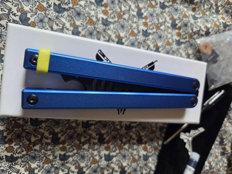 Balisong Armed Shark Krake Raken + mako v3