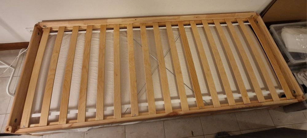 Cama empilhável IKEA UTÅKER 2 camas individuais 90×200 cm + 2 colchões