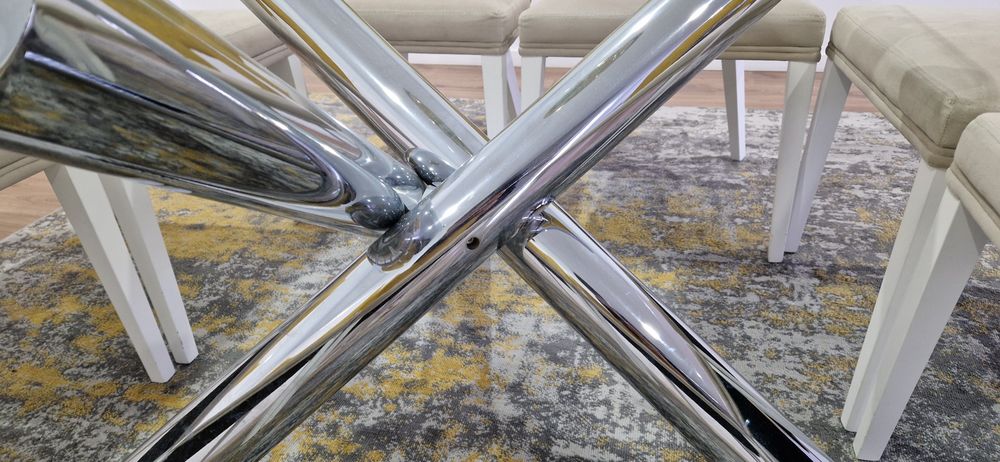 Mesa quadrada em vidro