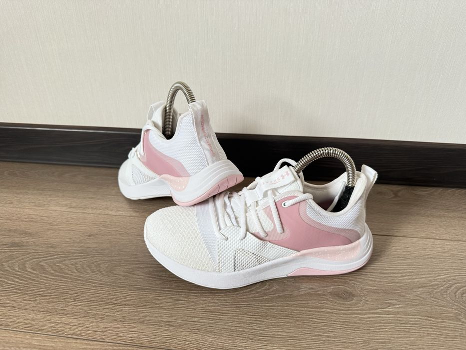 Кросівки Under Armour 39  розмір