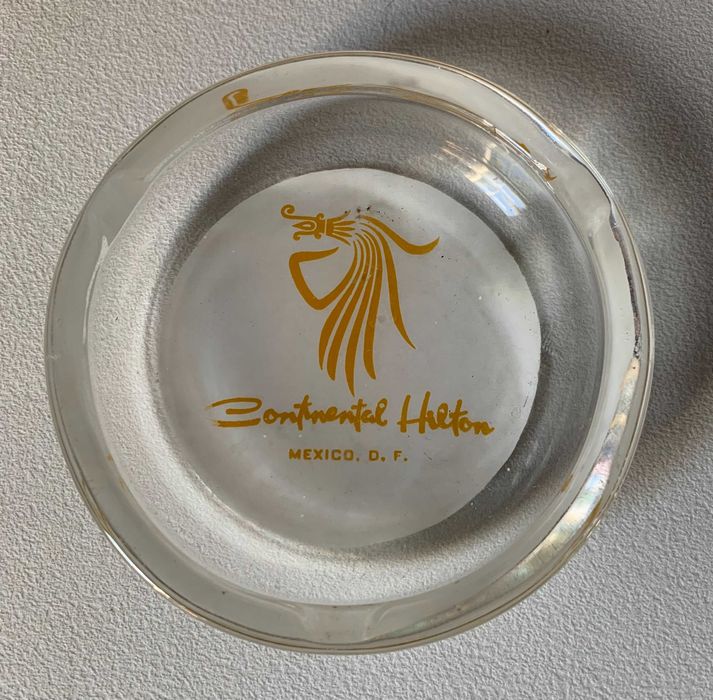 Pequeno Cinzeiro de Vidro