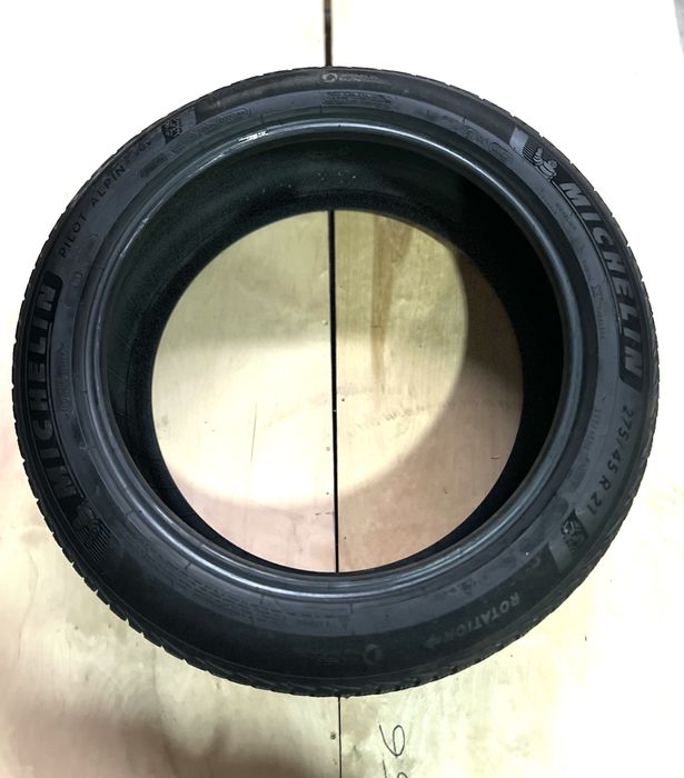 Michelin 275/45 r21