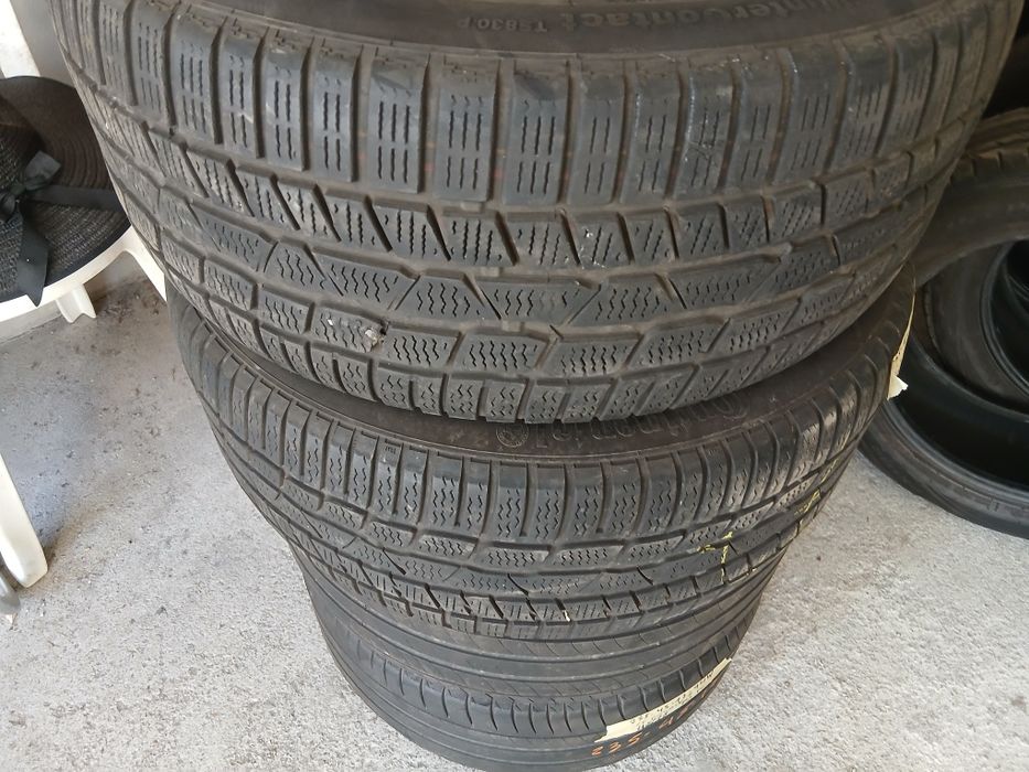 4 Pneus 235/45R17 Continental e Michelin