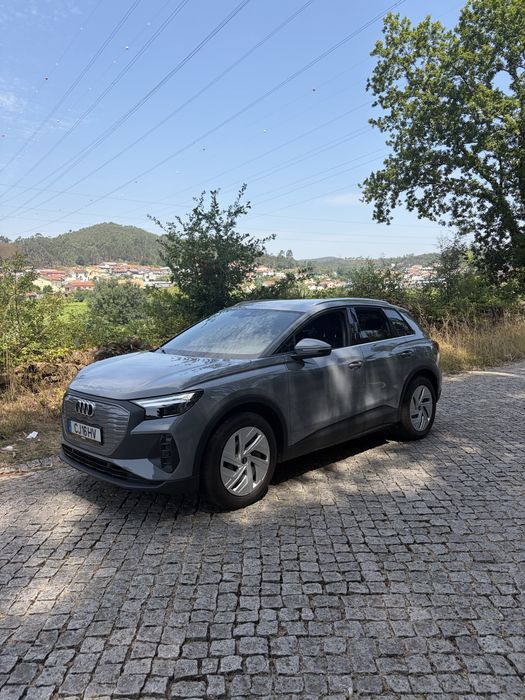 Audi Q4 - Etron