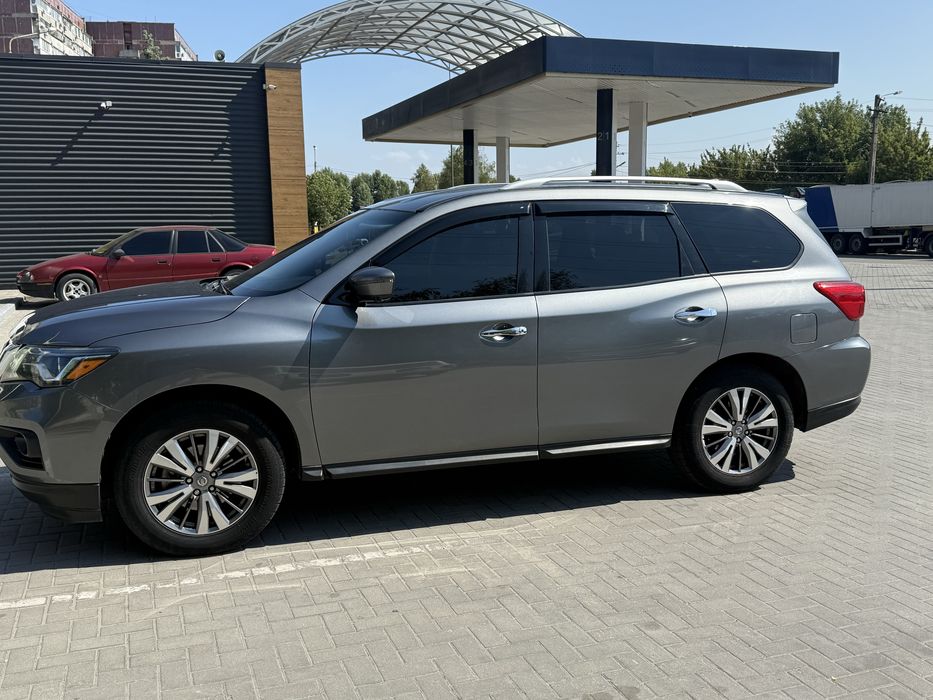 Nissan Pathfinder 2019