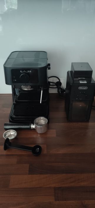 Młynek DeLonghi KG 79