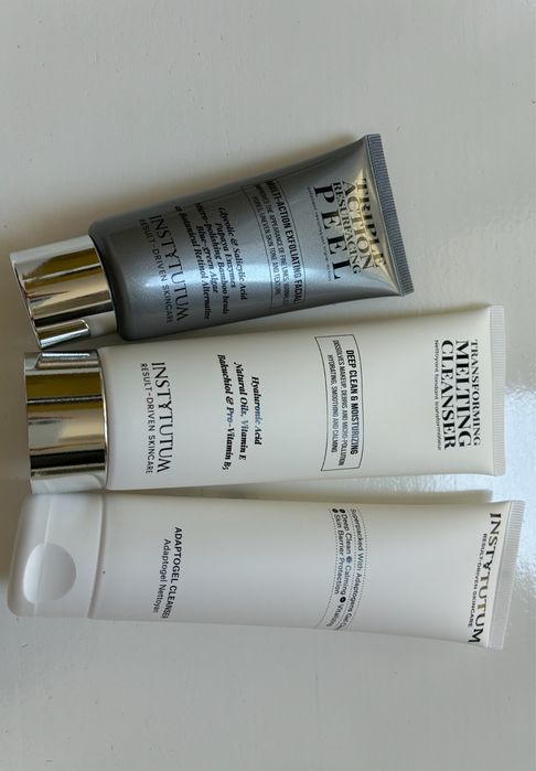 Очищення/вмивання Instytutum