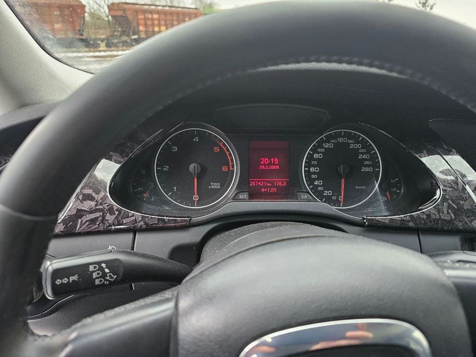 Продам ауді а4 b8