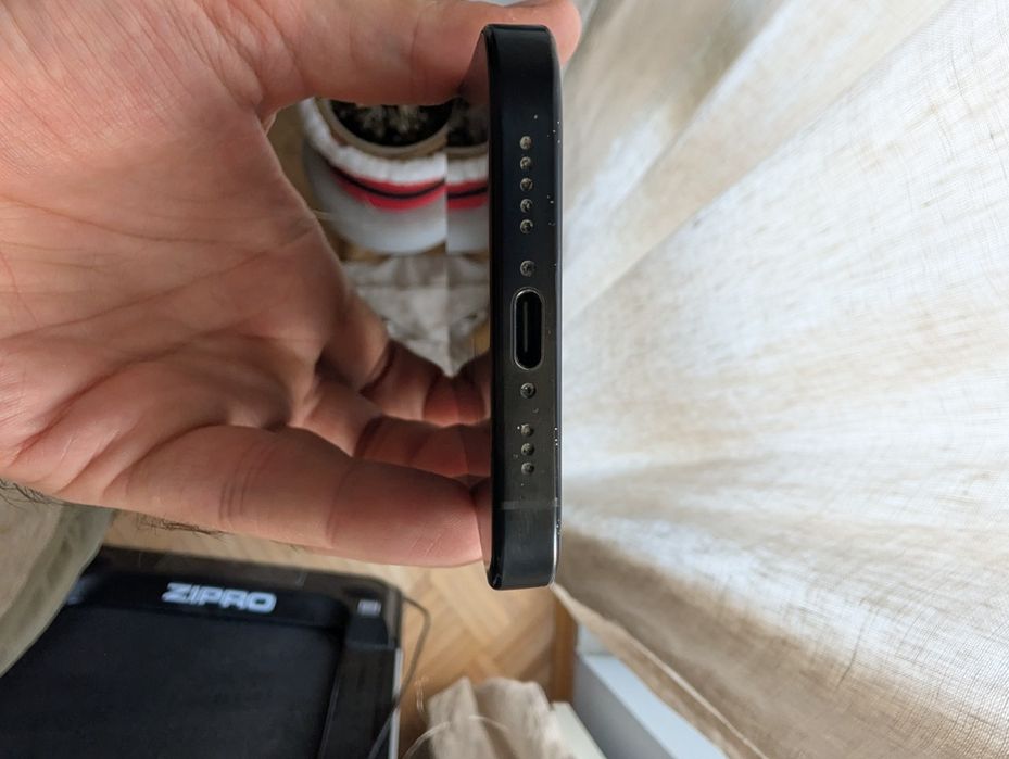 Iphone 16 pro 128 Media Expert/Paragon