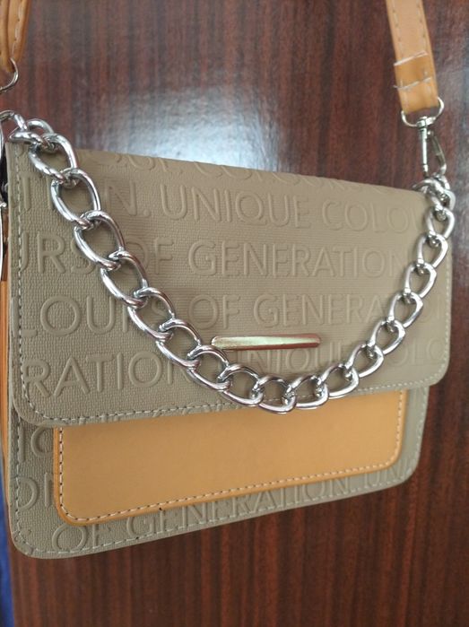 Жіноча сумка через плече