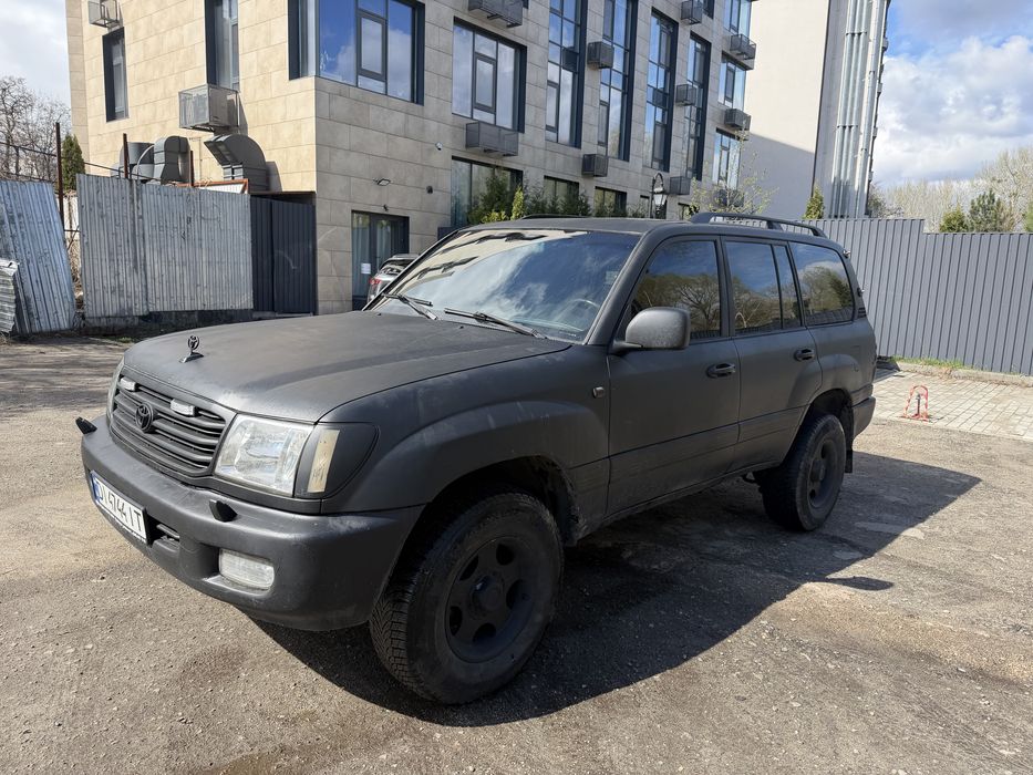 Toyota land cruizer 100