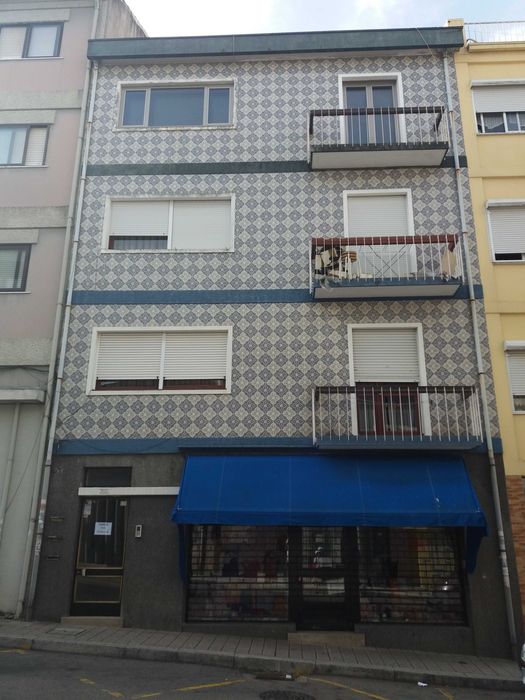 Aluga-se T2+1 em Paranhos