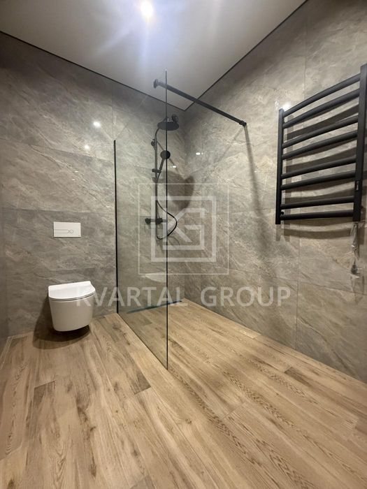 Будинок з ремонтом без меблів Дмитрівка ЦЕНТР