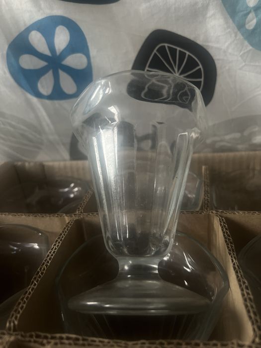 9 Copos de vidro de salada de frutas novos