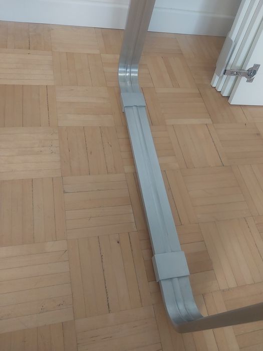 Stół szklany w zestawie z 4 krzesłami