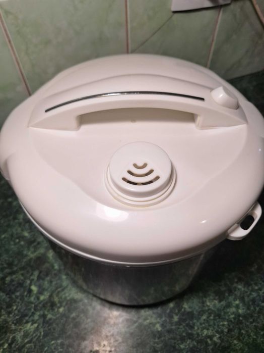 Мультиварка ROTEX RMC510-W