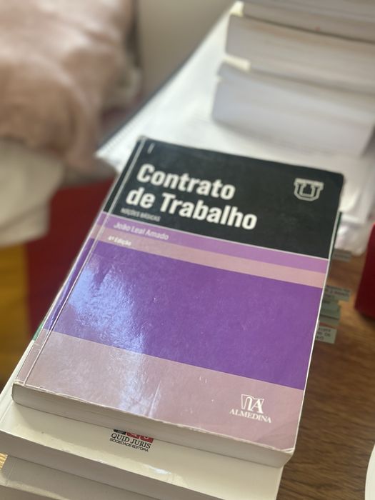 Livro contrato de Trabalho - 3a edição