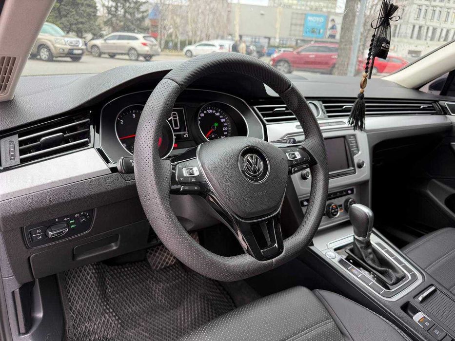 Volkswagen Passat 2015 Дизель 2,0 Автомат