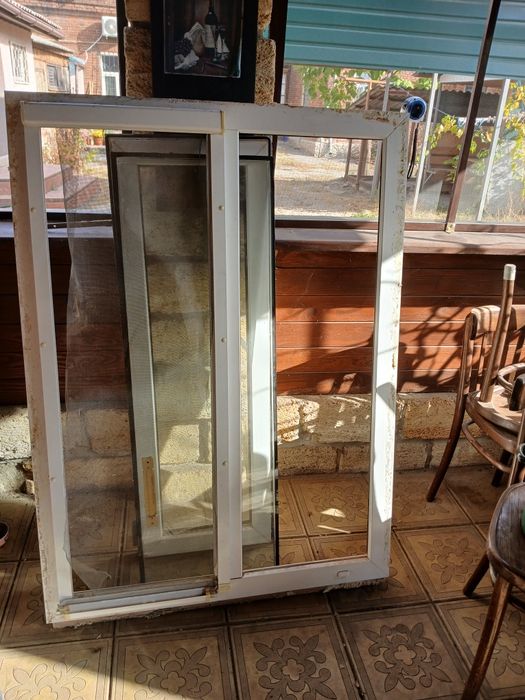 Окно металлопластиковое, 96 на 133 см