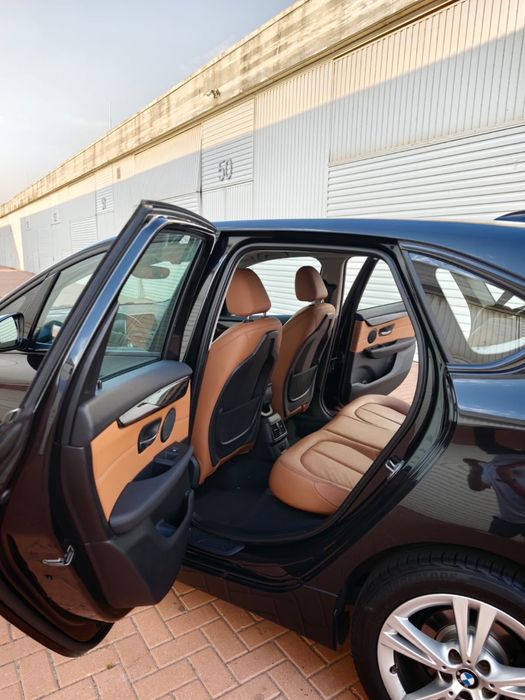 Bmw Luxury 218D Active Tourer Auto Elegância e comforto