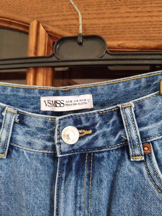 Calça de ganga de mulher da marca vsmiss