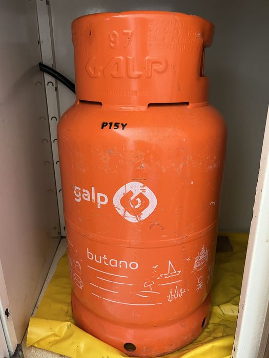Fogão a gaz com botija quase cheia