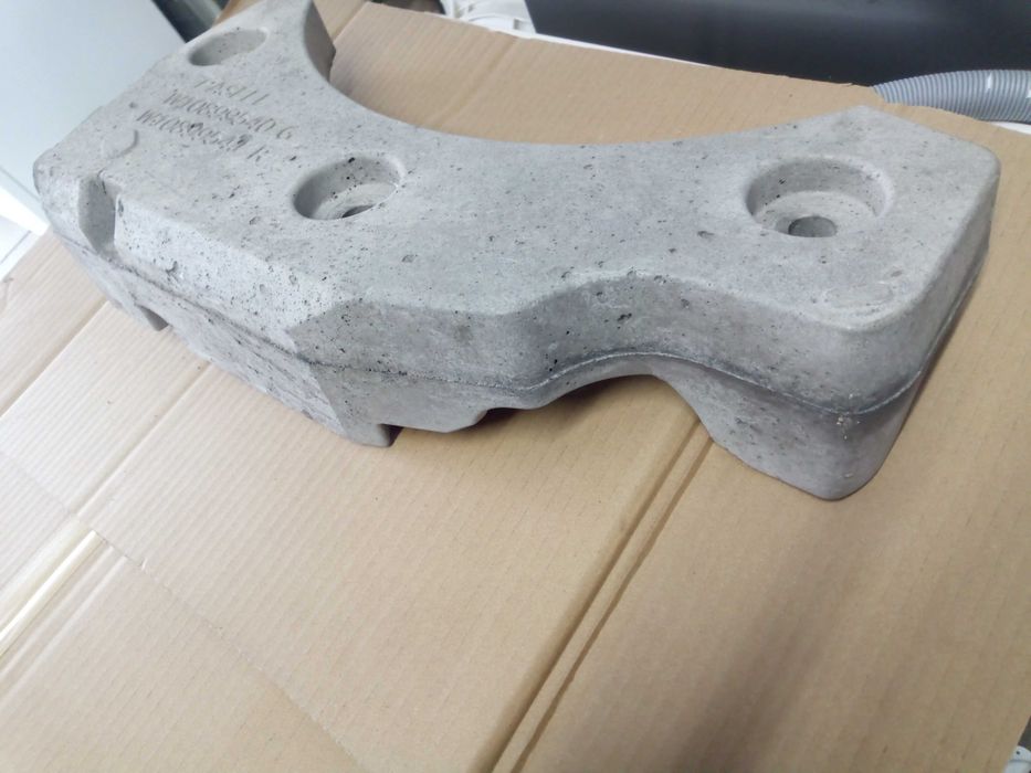 przednia przeciwwaga  62L Whirlpool FFB 9258 SV PL